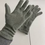 EUC women’s soft knit long foldable medium gray‎ warm winter gloves accessories Gray Photo 1