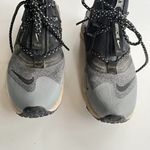 Nike  Air Huarache Gripp Shield‎ Water Repellent Sneaker Shoes Womens Size 7.5 Photo 2