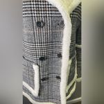 Altar'd State Altar'd State Women's Faux Fur Plaid Print Coat Black/Gray/White Size Small Photo 4