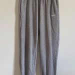 Nike  Sportswear Essential Fleece Jogger Sweatpants Size XS Women’s Gray Sweats Photo 2