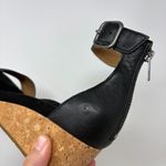 UGG  Zoe II Sandal Size 6 Photo 8