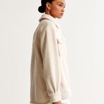 Abercrombie & Fitch Abercrombie Sherpa Shirt Jacket Photo 4
