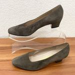 Salvatore Ferragamo Vintage DE 17085 149 Olive/Gray Suede Low Heel Pumps Size 6 Photo 1