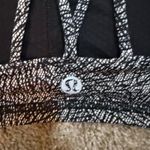Lululemon  Free to Be Sports Bra Black White Geometric Print Strappy Back Size 6 Photo 4