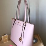 Michael Kors Set Photo 16