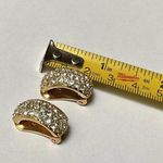 Roman Signed Rhinestone Gold Tone Clip On Earrings Photo 2