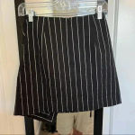 C/MEO COLLECTIVE 940 NWT C/MEO Pinstripe Skirt Photo 3