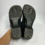 b.o.c.‎ Navy blue paisley embossed clogs women’s size 8 professional nursing Photo 5