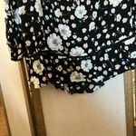 Lee FINAL MARKDOWN  Floral Top 1X Photo 8