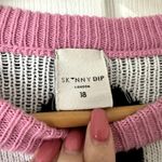 Skinny Dip London Daisy Print Sweater Sz M Black Size M Photo 2