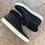 Sonoma Women’s booties with Sherpa trim 🖤🖤 Photo 7