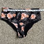 Beachsissi 🦋  Black Peach Floral Swim Bottoms Beach Summer Vacation Photo 4
