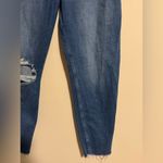 Hollister EUC Ultra High Rise Dark Wash Raw Hem Ripped Mom Jeans size 11R Photo 3