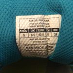 Under Armour  Running Shoes Size 9-EUC Photo 6