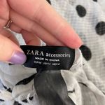 ZARA women’s soft bulky thin knit white black polka dotted fashion scarf medium Photo 4