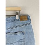 American Eagle Women’s Pleated Front Moms Shorts Light Blue Wash Denim Size 20 Photo 5