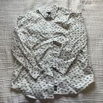 THE ESSENTIAL LONG SLEEVE OVERSIZED
WRAP BUTTON UP White Photo 5