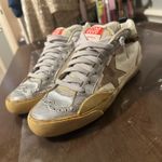 Golden Goose  Mid-Star Sneakers Photo 2
