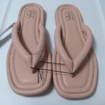 No Boundaries NOBO pink puffy flip flop memory foam sandals Photo 1