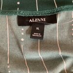 Alfani  Size XL Women’s Green Flutter Sleeves New Without Tags Photo 6