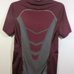 Nike  Pro Combat Shirt Women XS Dri-Fit Fitted Short Sleeve Minnesota Gophers Photo 3