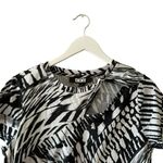 DKNY  Print Knot Cutout T-Shirt in Black White Combo Soft Short Sleeves SZ M #189 Photo 2