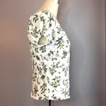 E & M  fitted sweetheart neckline button front floral puff sleeve crop top Size M Photo 1
