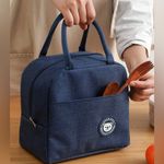 Portable lunch bag with side pocket
Made of Polyester Pink Photo 3