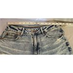 American Eagle  Comfort Stretch Tom Girl Distressed Light Wash Jean Shorts Sz 4 Photo 4