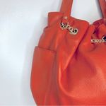 Michael Kors MICHAEL Jet Set Chain Ring Leather Tote in Tangerine Photo 5