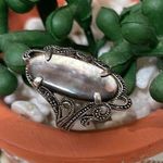 Elegant Silver and Mother of Pearl Ring Photo 0