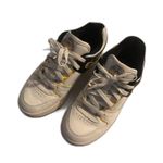 La gear slammer fashion memory foam shoes size 6.5 White Photo 1