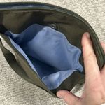 Baggallini  Go Bagg Crossbody Purse Shoulder Bag Olive Green+ Wallet Pockets Photo 7