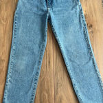 Lee Vintage 90’s  Riveted Straight Leg Light Wash Mom Jean style sz 10 Waist 28 Photo 0