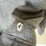 Cotopaxi  grey do good Crewneck sweatshirt Photo 4