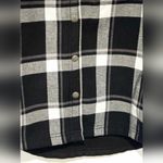 Orvis  Black and White Plaid Button Down Shirt Lined Jacket size Medium Photo 5