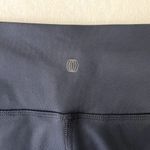 Marika Navy Blue Capri Athletic Leggings Size M Photo 4