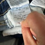 Levi's Levi’s 711 Skinny Jeans Distressed Knee Medium Wash Size 25 Photo 5