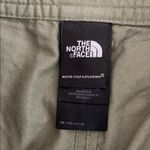 The North Face Women's Cuffed Drawstring Shorts Size 6 Photo 6