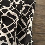 Escapada Evereve  Flowy Elastic Waist Shorts Sz M Photo 2