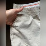 Old Navy Perfect 5”Shorts Favorite Khaki Stone with Pockets SZ 8 Photo 1