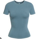 SKIMS  T-Shirt Photo 0