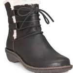 UGG  caspia 1932 black leather boots Sherpa lined lace up women’s size 10 winter Photo 0