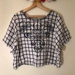 Moon River  Gingham Embroidered Top size Large Photo 2
