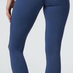 Vuori  Daily Leggings in French Blue Photo 1