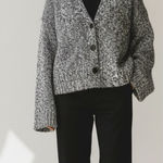 Frame  Oversized Marled Chunky Knit Cardigan Size Large Gray Black Sweater Button Photo 0