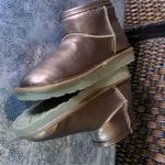 Arizona Jeans Arizona Metallic Rose Gold Shearling-like Lined Booties Size 6 Photo 2