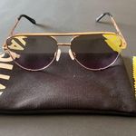 Quay Australia QUAY Aviator Women’s Sunglasses Gold Frames Case & Cloth Included EUC Photo 6