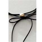 Free People Coquette Pearl & Bow Grapejuice Blues Choker Necklace in Black NWT Photo 2