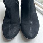Munro  black suede ankle boots Photo 4